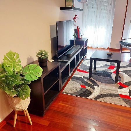 Soleado Piso Con Garaje Y Piscina A 8' Centro Apartman Castro Urdiales Kültér fotó