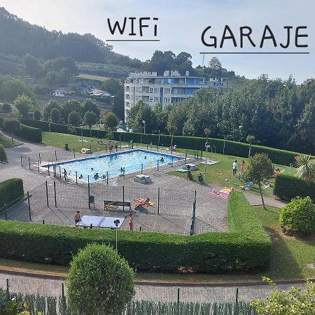 Soleado Piso Con Garaje Y Piscina A 8' Centro Apartman Castro Urdiales Kültér fotó
