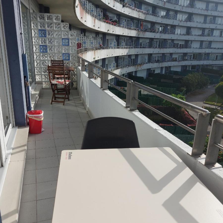Soleado Piso Con Garaje Y Piscina A 8' Centro Apartman Castro Urdiales Kültér fotó