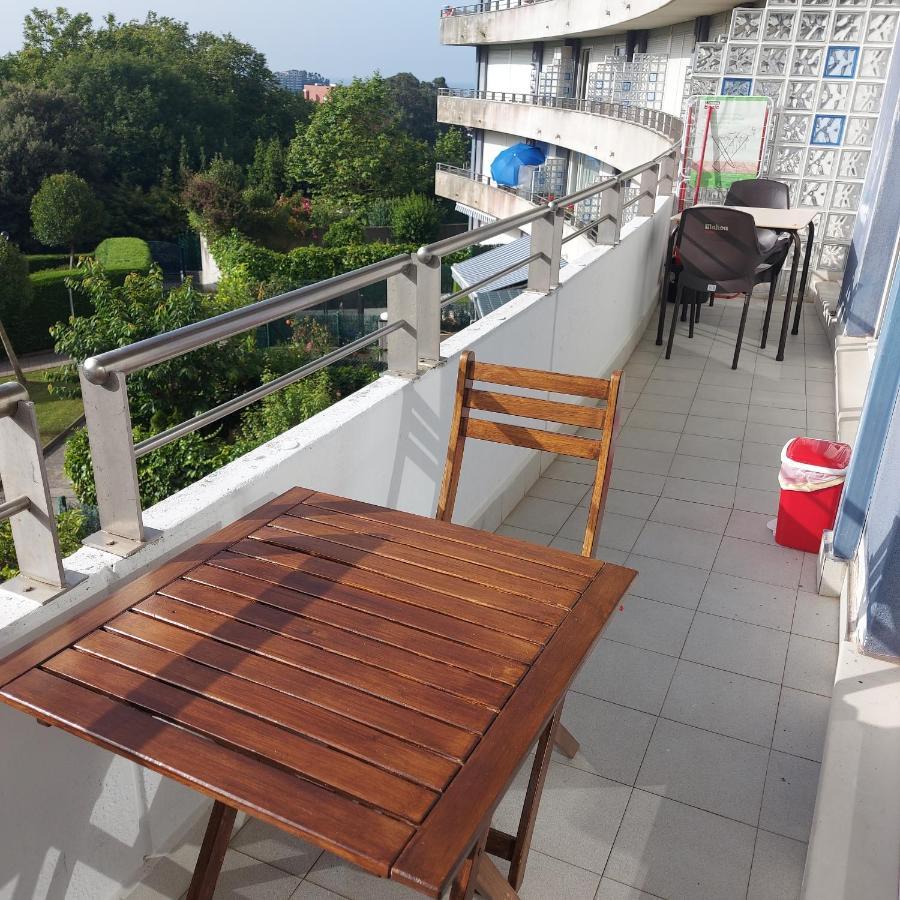 Soleado Piso Con Garaje Y Piscina A 8' Centro Apartman Castro Urdiales Kültér fotó