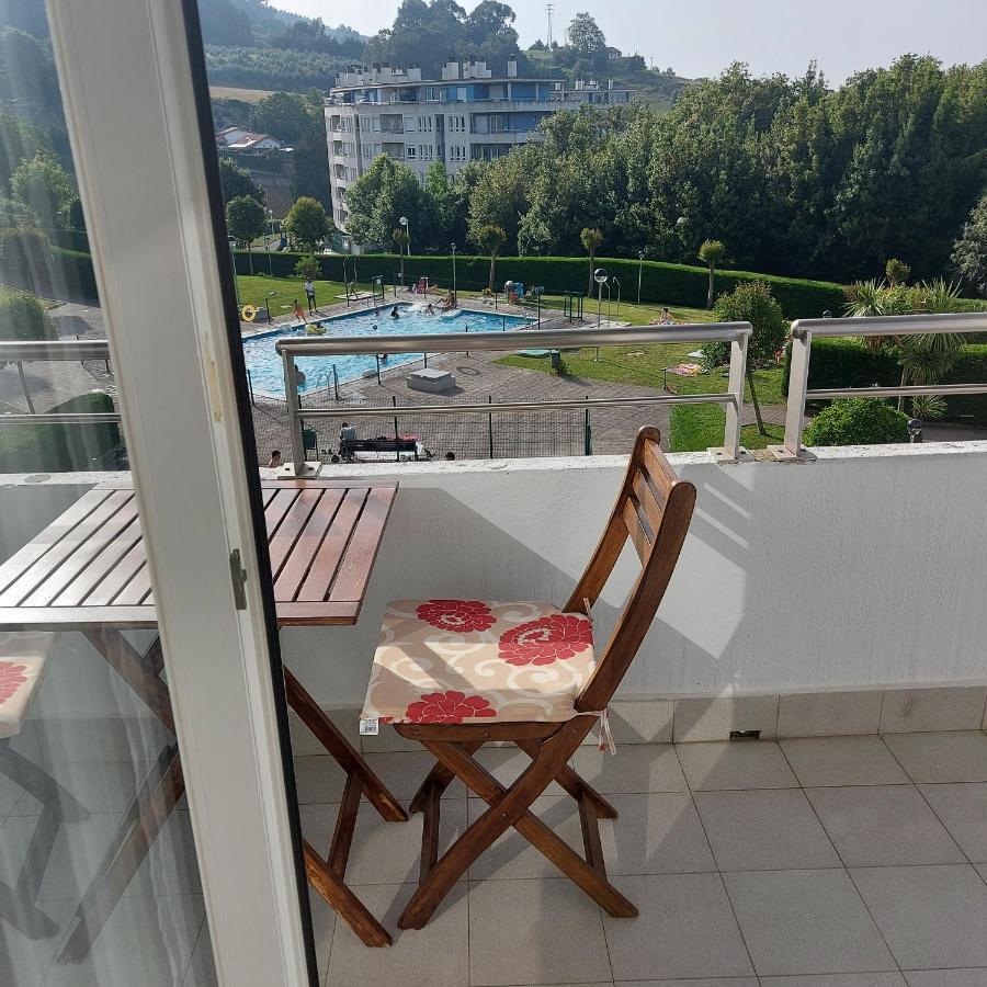 Soleado Piso Con Garaje Y Piscina A 8' Centro Apartman Castro Urdiales Kültér fotó