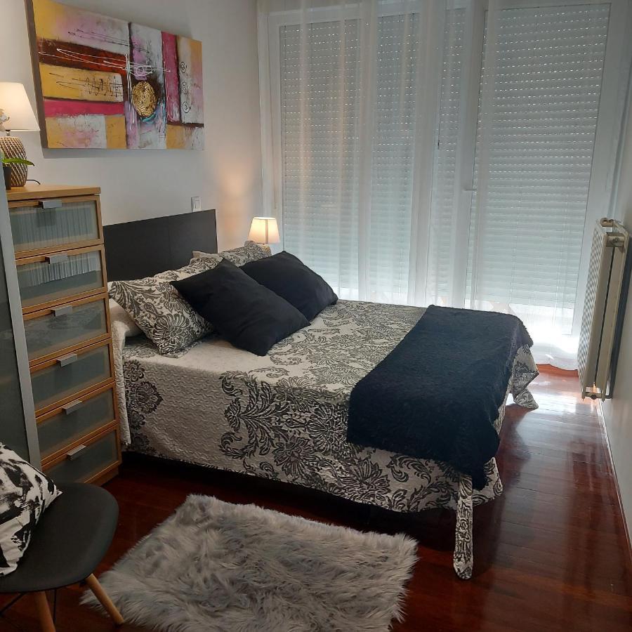 Soleado Piso Con Garaje Y Piscina A 8' Centro Apartman Castro Urdiales Kültér fotó