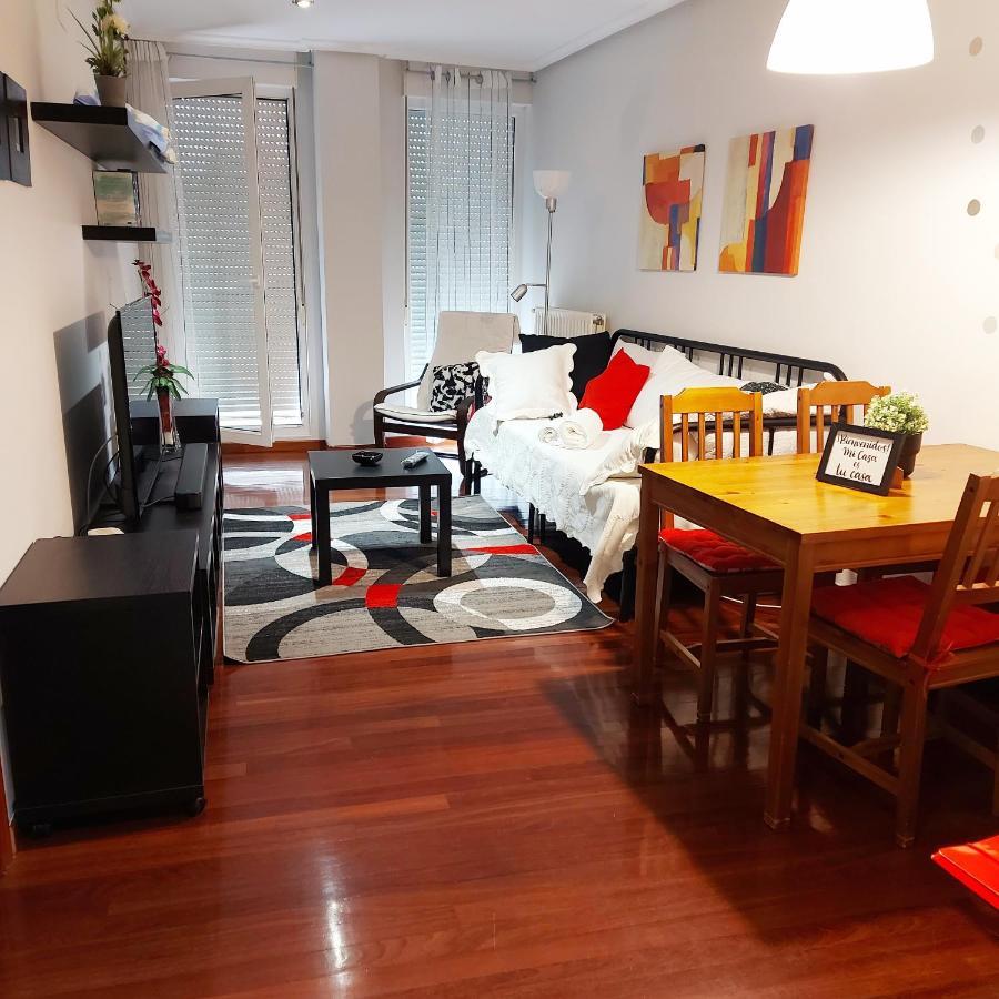 Soleado Piso Con Garaje Y Piscina A 8' Centro Apartman Castro Urdiales Kültér fotó