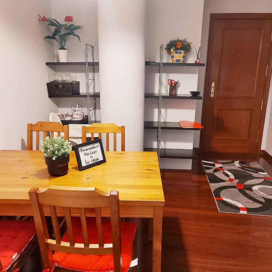 Soleado Piso Con Garaje Y Piscina A 8' Centro Apartman Castro Urdiales Kültér fotó